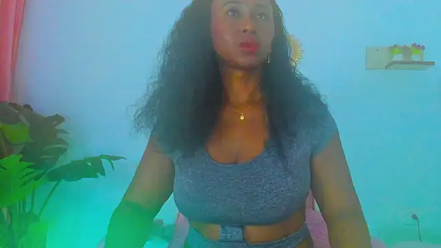 alexajhonson1012 online show from February 2, 6:28 pm