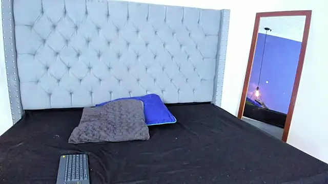 Snapshot of ShanellBlack chatting on February 25, 12:13 pm ShanellBlack online show from February 25, 12:13 pm