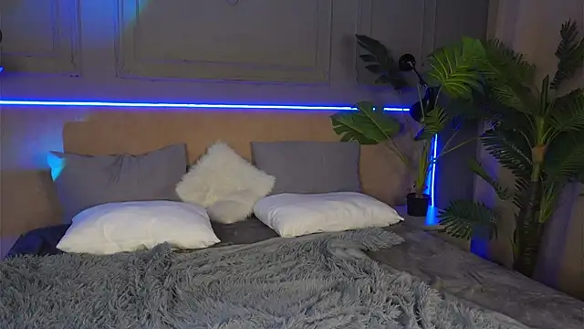 Liv Fay online show from March 15, 3:40 am