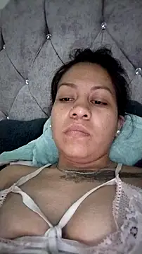 Tiphanydirty3 online show from May 8, 4:40 am
