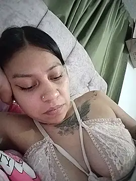 Tiphanydirty3 online show from May 30, 5:37 am