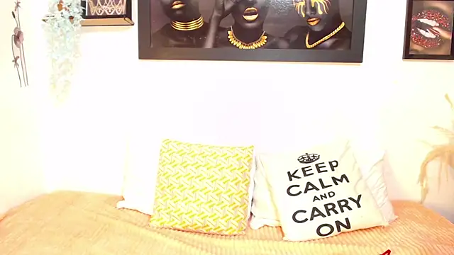 NahomyAndrews online show from September 20, 2:40 pm