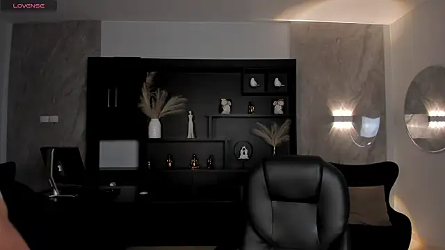 CelestePalmer  online show from November 30, 11:36 am