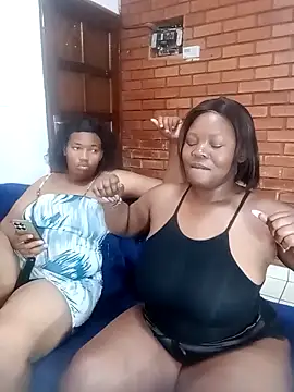 Snapshot of 1Blackertheberry1 chatting on September 21, 1:24 pm 1Blackertheberry1 online show from September 21, 1:24 pm