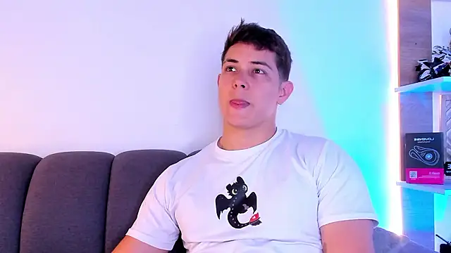 Alan hadid1 online show from March 17, 8:23 pm