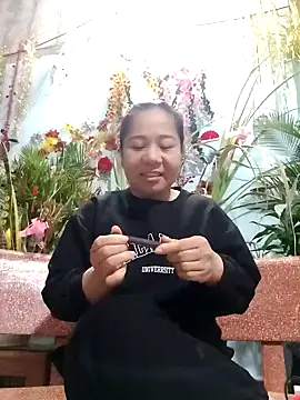 Queen 18200 online show from January 22, 7:35 am