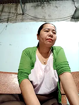 Queen 18200 online show from March 8, 2:04 am