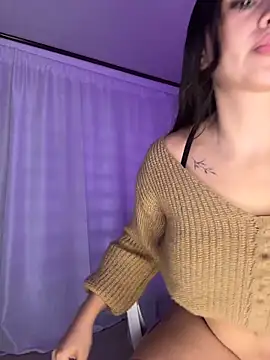 Snapshot of Tsuki-moon chatting on February 15, 12:58 pm Tsuki-moon online show from February 15, 12:58 pm