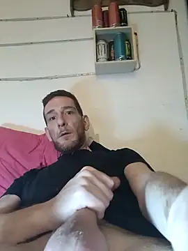 Snapshot of SInfiniSensation1 chatting on January 6, 4:04 am SInfiniSensation1 online show from January 6, 4:04 am