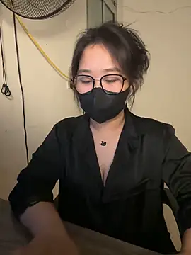 Jenni nana online show from December 12, 10:45 am