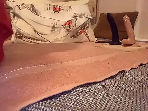 Snapshot of bottomcdeniz chatting on February 9, 7:38 am bottomcdeniz online show from February 9, 7:38 am