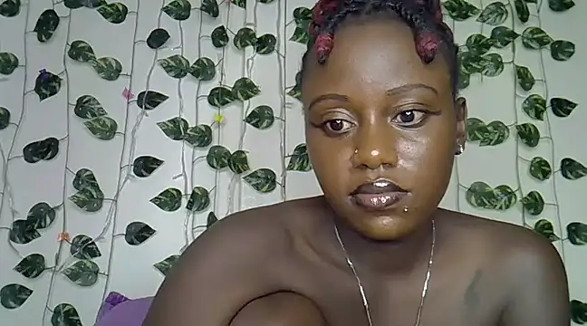 Snapshot of sexybree_ chatting on January 8, 4:12 am sexybree online show from January 8, 4:12 am