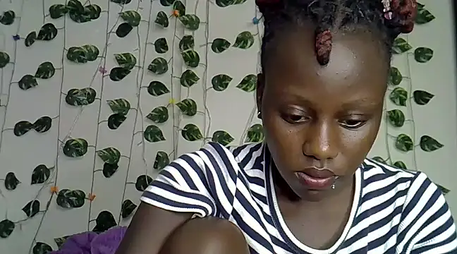 Snapshot of sexybree_ chatting on February 2, 6:10 pm sexybree online show from February 2, 6:10 pm