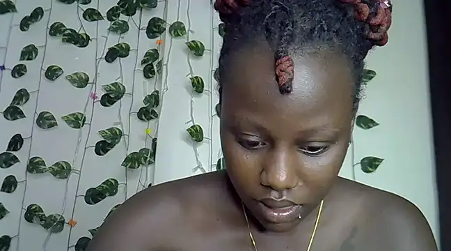 Snapshot of sexybree_ chatting on February 20, 12:04 pm sexybree online show from February 20, 12:04 pm