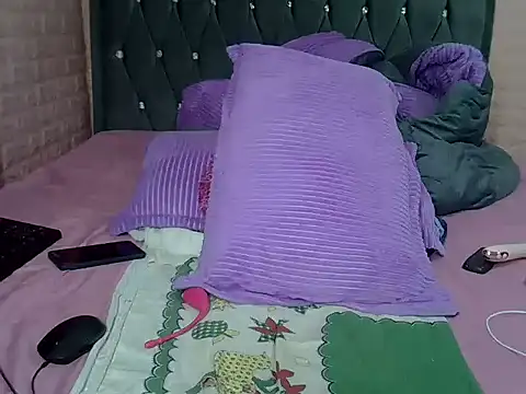 Snapshot of sexybree_ chatting on October 27, 10:47 pm sexybree online show from October 27, 10:47 pm