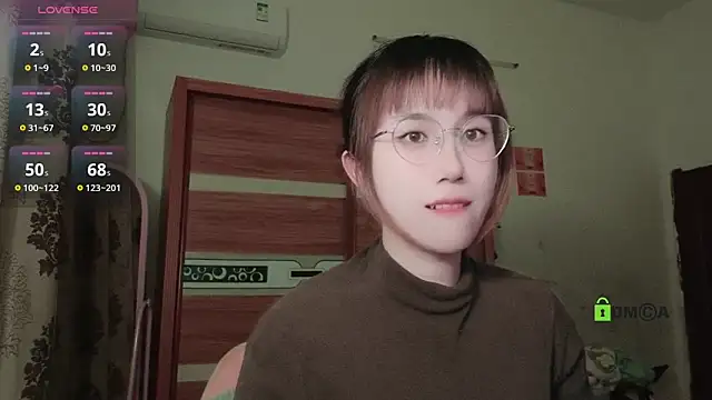 Snapshot of Lili_666 chatting on January 10, 4:41 pm Lili 666 online show from January 10, 4:41 pm