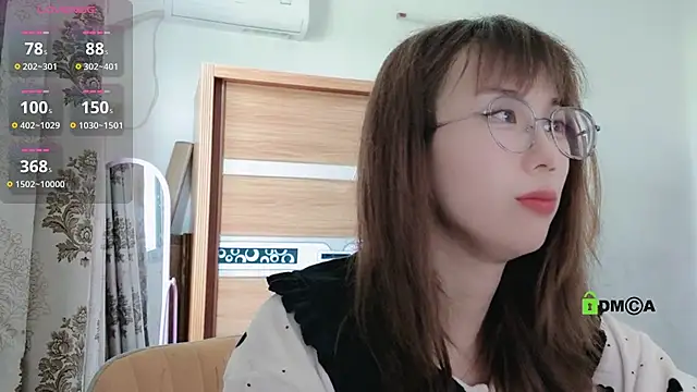 Snapshot of Lili_666 chatting on February 4, 2:39 am Lili 666 online show from February 4, 2:39 am