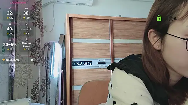 Snapshot of Lili_666 chatting on March 12, 6:29 am Lili 666 online show from March 12, 6:29 am