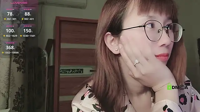 Snapshot of Lili_666 chatting on March 12, 6:00 pm Lili 666 online show from March 12, 6:00 pm