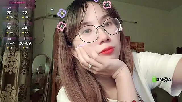 Snapshot of Lili_666 chatting on September 8, 5:01 pm Lili 666 online show from September 8, 5:01 pm