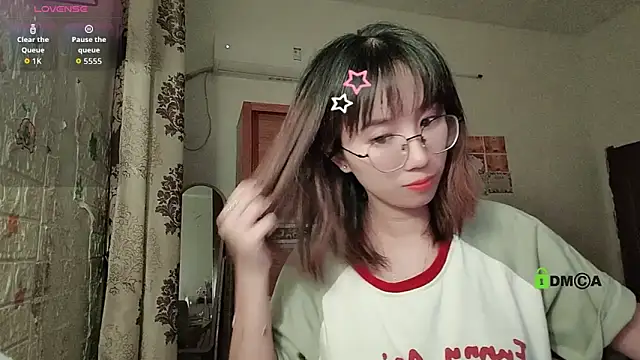 Snapshot of Lili_666 chatting on September 14, 5:34 pm Lili 666 online show from September 14, 5:34 pm