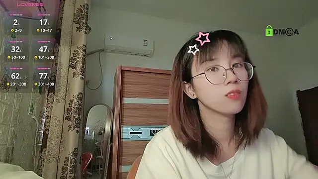 Snapshot of Lili_666 chatting on September 24, 8:39 am Lili 666 online show from September 24, 8:39 am