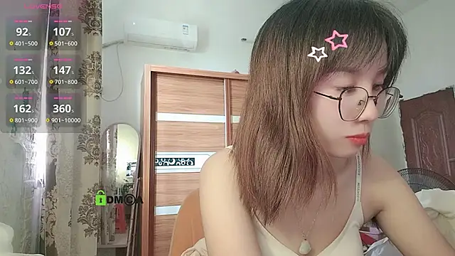 Snapshot of Lili_666 chatting on October 11, 2:11 am Lili 666 online show from October 11, 2:11 am