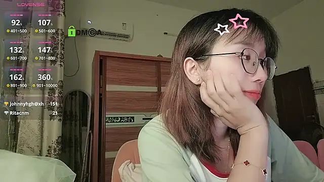 Snapshot of Lili_666 chatting on October 12, 4:39 pm Lili 666 online show from October 12, 4:39 pm