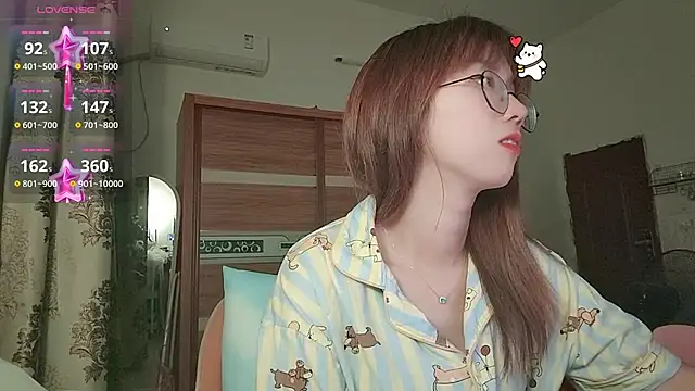 Lili 666 online show from May 26, 4:25 pm