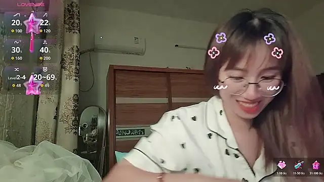 Lili 666 online show from June 7, 4:33 pm