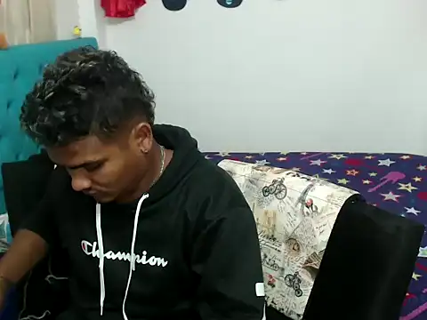 Snapshot of Boycuriousxxx chatting on February 16, 2:32 pm Boycuriousxxx online show from February 16, 2:32 pm