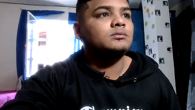 Boycuriousxxx online show from July 15, 12:10 pm