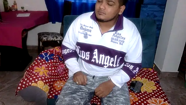 Boycuriousxxx online show from July 25, 11:41 am