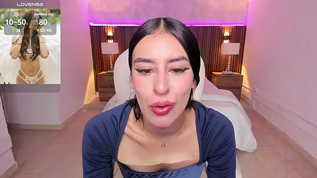 karlaa james online show from April 23, 11:09 am