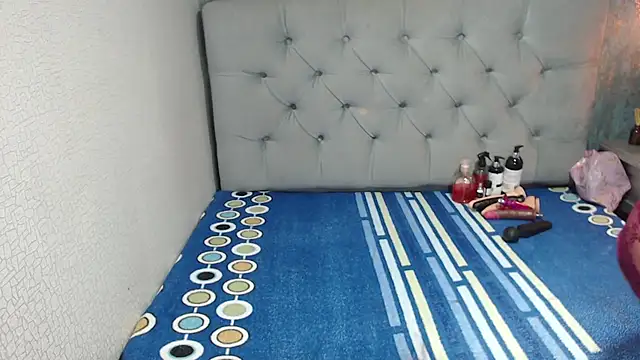 ginasailor online show from December 15, 1:43 am