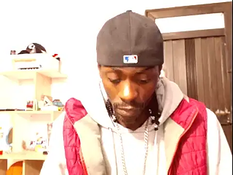 Snapshot of phillip-hot chatting on December 31, 3:45 am phillip-hot online show from December 31, 3:45 am