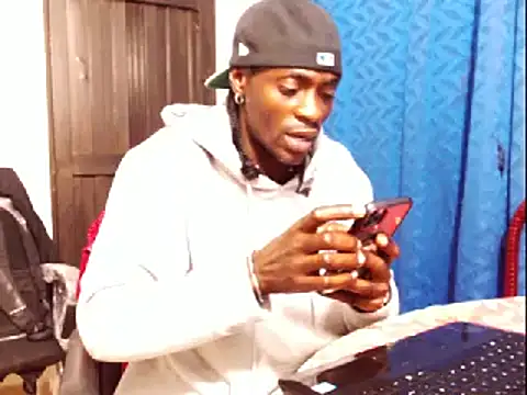 Snapshot of phillip-hot chatting on January 20, 5:26 am phillip-hot online show from January 20, 5:26 am