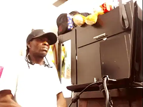 Snapshot of phillip-hot chatting on January 22, 4:23 pm phillip-hot online show from January 22, 4:23 pm