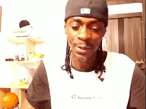 Snapshot of phillip-hot chatting on January 24, 3:54 am phillip-hot online show from January 24, 3:54 am