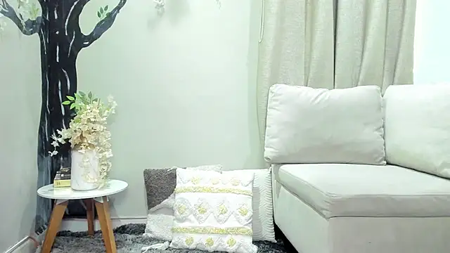 Miranda doll  online show from December 20, 12:12 pm