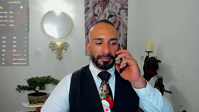 Snapshot of mr_maik chatting on December 12, 2:22 pm mr maik online show from December 12, 2:22 pm