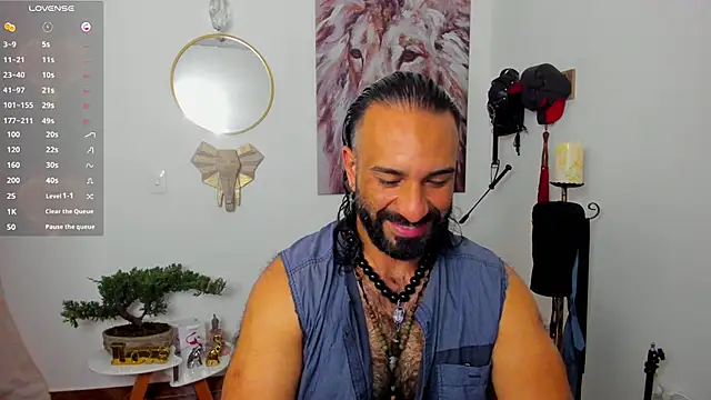 Snapshot of mr_maik chatting on December 16, 11:44 am mr maik online show from December 16, 11:44 am