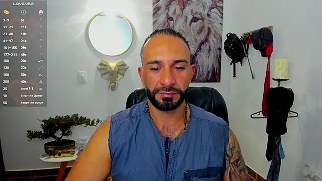 Snapshot of mr_maik chatting on January 10, 10:39 am mr maik online show from January 10, 10:39 am