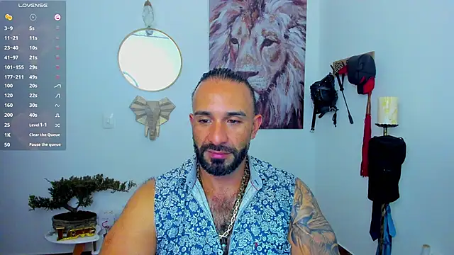 Snapshot of mr_maik chatting on January 13, 12:35 pm mr maik online show from January 13, 12:35 pm