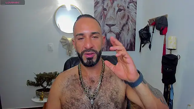 Snapshot of mr_maik chatting on January 28, 8:57 am mr maik online show from January 28, 8:57 am