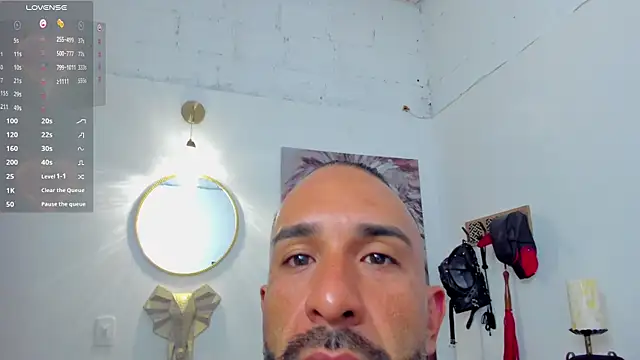 Snapshot of mr_maik chatting on February 12, 9:31 am mr maik online show from February 12, 9:31 am