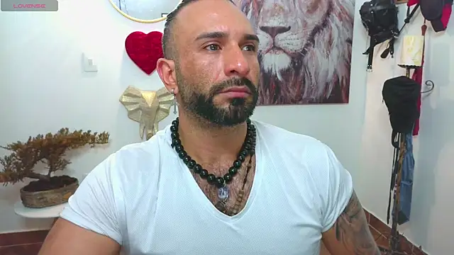 Snapshot of mr_maik chatting on March 5, 7:49 pm mr maik online show from March 5, 7:49 pm