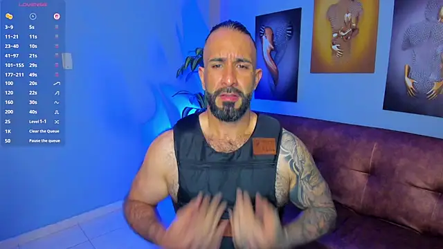 Snapshot of mr_maik chatting on October 11, 11:03 pm mr maik online show from October 11, 11:03 pm