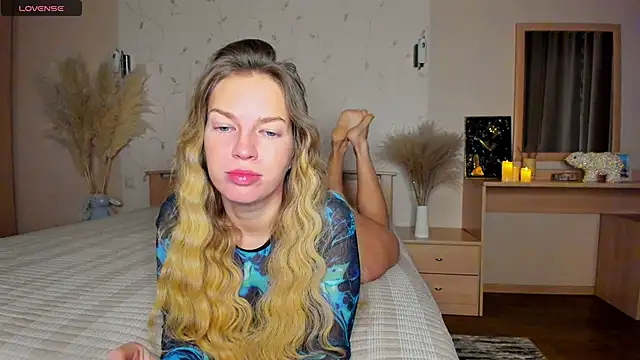 Snapshot of Jeanne_Williams chatting on January 24, 1:56 am Jeanne Williams online show from January 24, 1:56 am