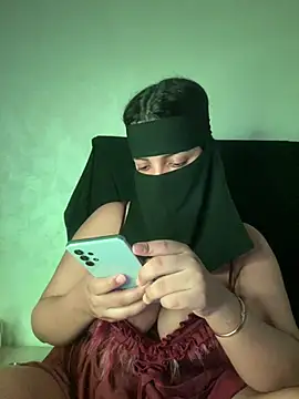Narimane maroc online show from July 19, 2:04 am